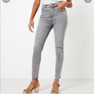 Petite high rise grey skinny Jean